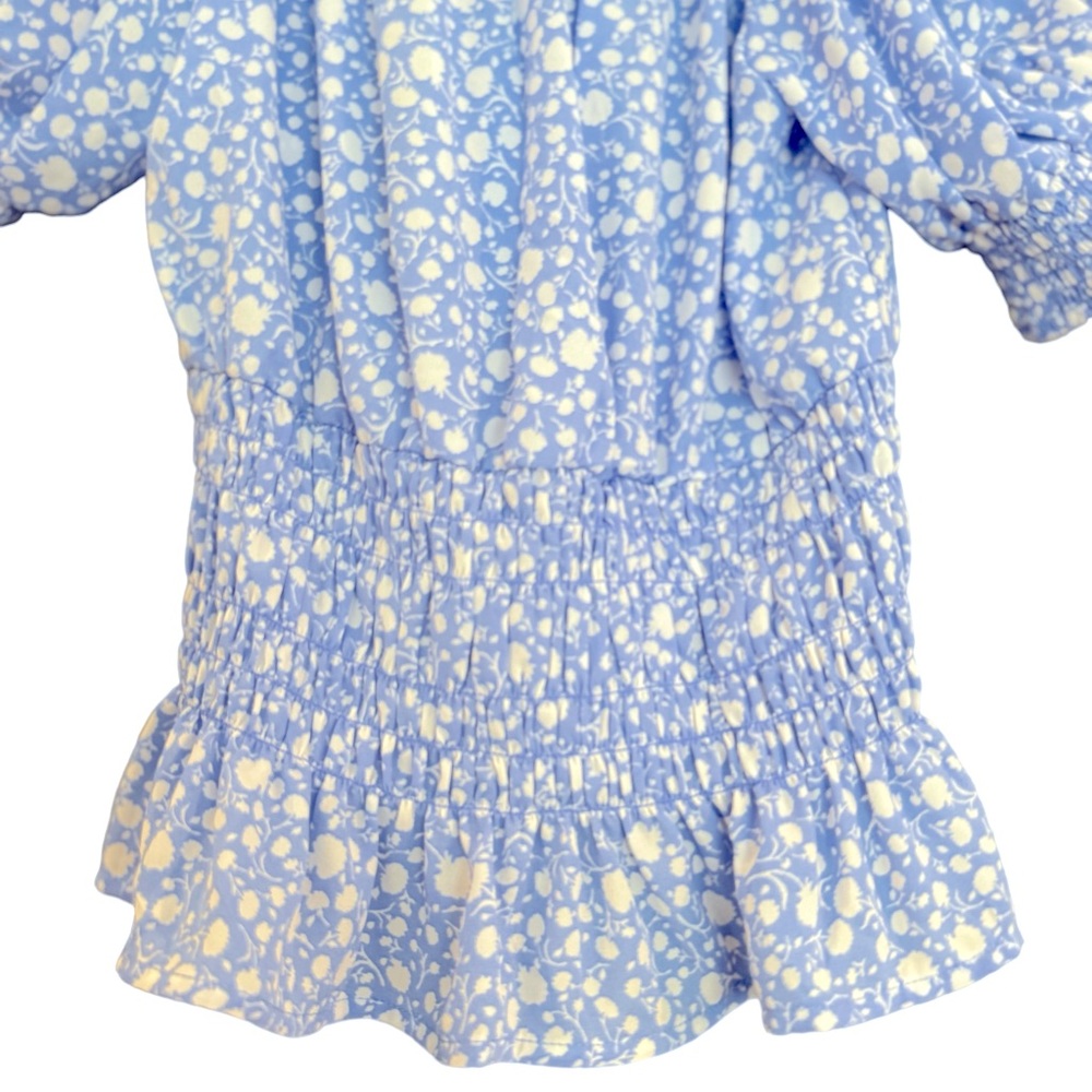 Woman’s light blue blouse short sleeves with elastic waist - Picture 6 of 6
